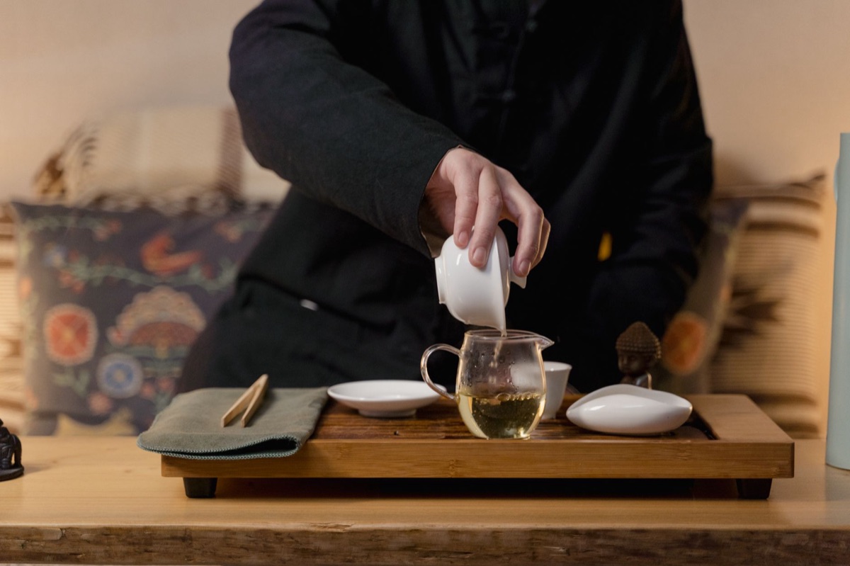 プーアル茶を淹れるための高級茶器セット