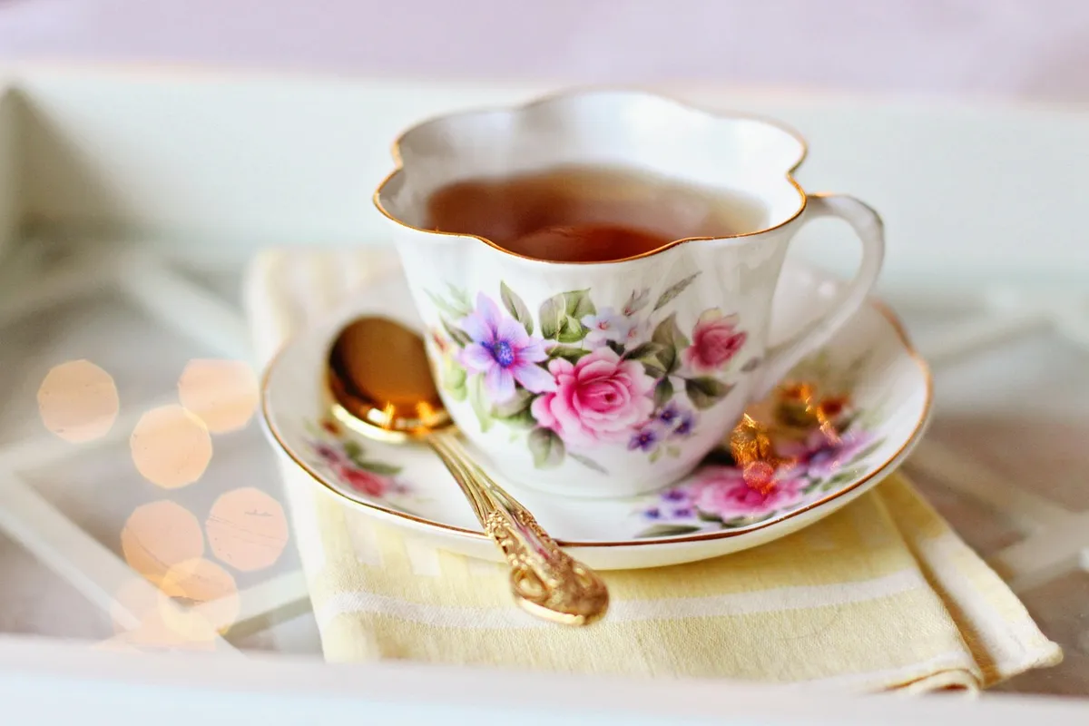 tea cup, vintage tea cup, tea, cup, vintage, drink, teacup, hot, english, afternoon, spoon, table, home, cozy, morning, breakfast, lifestyle, beverage, mug, rit